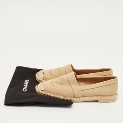 مملوكة مسبقًا Chanel CC Size 36 Beige Canvas and Metal Cap Toe Espadrille Flats