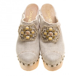 Chanel Beige Raffia Faux Pearl Enamel Embellished Platform Clogs Size 41