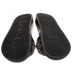 مملوكة مسبقًا Chanel Dark Blue Glitter Finish Leather Tropiconic Chain Detail Slides Size 37