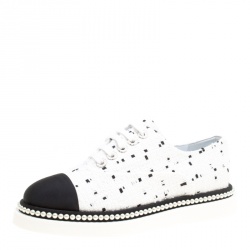 Chanel Monochrome Tweed and Canvas Cap Toe Faux Pearl Trim Oxfords Size 40