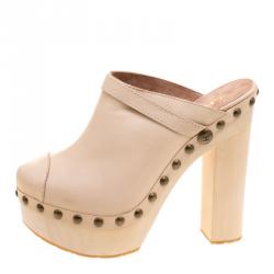 Pre Owned حذاء شانيل نعل سميك خشب مرصع جلد بيج مقاس 40