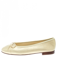 مملوكة مسبقًا Chanel Gold Leather CC Cap Toe Bow Ballet Flats Size 39