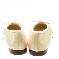 مملوكة مسبقًا Chanel Gold Leather CC Cap Toe Bow Ballet Flats Size 39