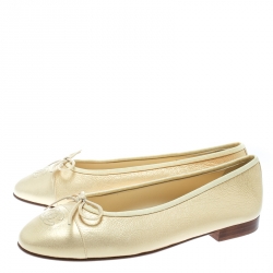مملوكة مسبقًا Chanel Gold Leather CC Cap Toe Bow Ballet Flats Size 39