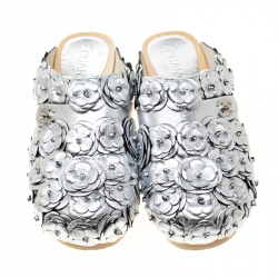 Chanel Metallic Silver Leather CC Turnlock Camellia Wood Platform Mules Size 39.5