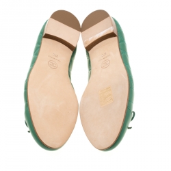 Pre Owned حذاء فلات باليه شانيل فيونكة CC جلد مبطن أزرق مقاس 36.5