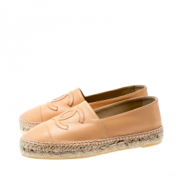 مملوكة مسبقًا Chanel Beige Leather CC Espadrilles Size 39