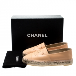 مملوكة مسبقًا Chanel Beige Leather CC Espadrilles Size 39
