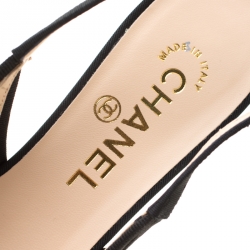 مملوكة مسبقًا Chanel Black Textured Suede CC Cap Toe Slingback Sandals Size 38.5