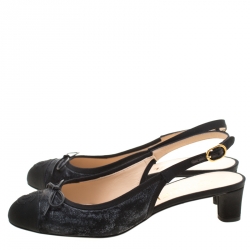 مملوكة مسبقًا Chanel Black Textured Suede CC Cap Toe Slingback Sandals Size 38.5