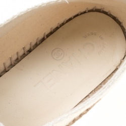 مملوكة مسبقًا Chanel White Canvas CC Camellia Espadrilles Size 40