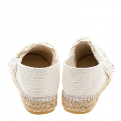 مملوكة مسبقًا Chanel White Canvas CC Camellia Espadrilles Size 40