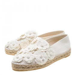 مملوكة مسبقًا Chanel White Canvas CC Camellia Espadrilles Size 40