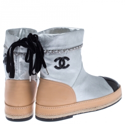 Chanel Metallic Silver Leather CC Cap Toe Ankle Boots Size 40.5