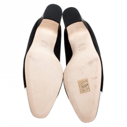 مملوكة مسبقًا Chanel Black Suede And Metallic Silver Leather CC Cap Toe Pumps Size 40.5