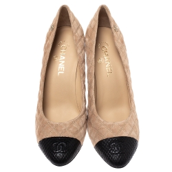 مملوكة مسبقًا Chanel Beige Quilted Suede And Python Leather Cap Toe CC Pumps Size 41