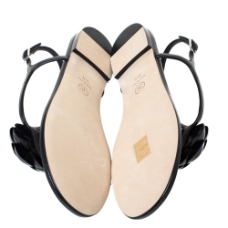 Pre Owned Chanel Black Leather CC Camellia Flat Thong Sandals Size 38.5