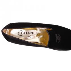 مملوكة مسبقًا حذاء شانيل مخمل أسود CC سموكينج مقاس 37.5