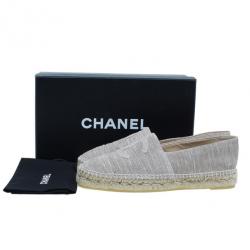 مملوكة مسبقًا Chanel Beige Suede CC Espadrilles Size 39
