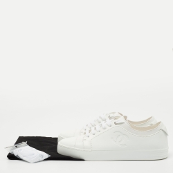 Pre Owned Chanel White Leather and Rubber CC Low Top Sneakers Size 38