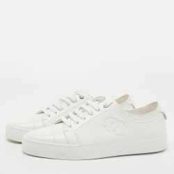 Pre Owned Chanel White Leather and Rubber CC Low Top Sneakers Size 38