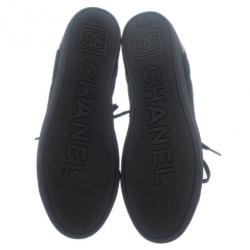 Pre Owned حذاء شانيل جلد مبطن أسود و كانفاس رياضي مقاس 39.5