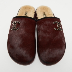 Pre Owned Chanel Burgundy Calf Hair CC Flat Mules Size 39