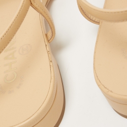 Pre Owned Chanel Beige Leather CC Strappy Sandals Size 40