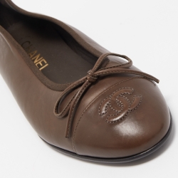 Pre Owned Chanel Brown Leather CC Bow Ballet Flats Size 38