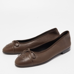 Chanel Brown Leather CC Bow Ballet Flats Size 38 Chanel