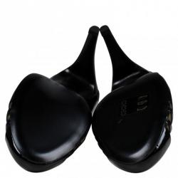 مملوكة مسبقًا Chanel Black Patent Cutout D'orsay Pumps Size 35.5