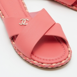 Pre Owned Chanel Peach Leather Braided Trim Criss Cross CC Flat Slides Size 36