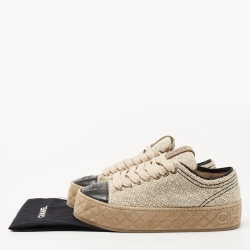 مملوكة مسبقًا Chanel Beige/ Black Tweed and Leather Cap Toe CC Low Top Sneakers Size 39.5