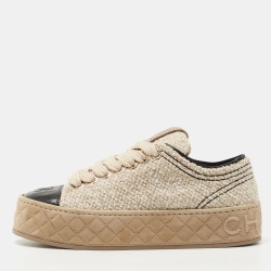مملوكة مسبقًا Chanel Beige/ Black Tweed and Leather Cap Toe CC Low Top Sneakers Size 39.5