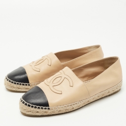 Pre Owned Chanel Beige/Black Leather Cap Toe CC Espadrille Flats Size 42