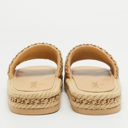 مملوكة مسبقًا Chanel Beige Tweed and Leather Flat Slides Size 39 