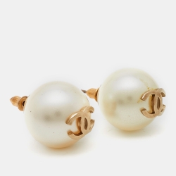 Pre Owned Chanel CC Faux Pearl Gold Tone Stud Earrings