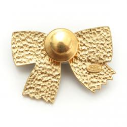مملوكة مسبقًا Chanel Black Pearl Embellished Bow Brooch
