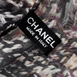 مملوكة مسبقًا Chanel Multicolor Chain and Camellia Print Silk Square Scarf