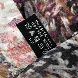 مملوكة مسبقًا Chanel Multicolor Chain and Camellia Print Silk Square Scarf