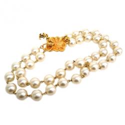 مملوكة مسبقًا Chanel Vintage Faux Pearls Gold Tone Choker Necklace