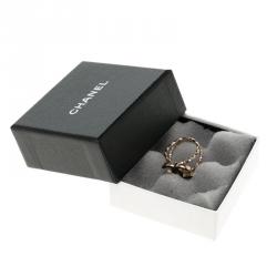 مملوكة مسبقًا خاتم شانيل CC إيناميل ذهبي اللون مقاس 54