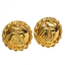 مملوكة مسبقًا حلق شانيل كلاسيكي مادموزيل مطلي ذهب