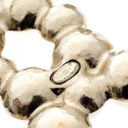 Pre Owned بروش شانيل CC لؤلؤ صناعي ذهبي اللون