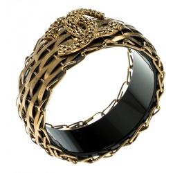 Pre Owned سوار عريض شانيل CC راتنج وباسكيتويف ذهبي اللون