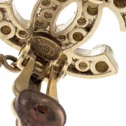 مملوكة مسبقًا Chanel CC Cream Faux Pearl Gold Tone Clip-on Drop Earrings 