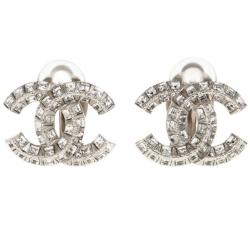مملوكة مسبقًا Chanel CC Crystal Earrings