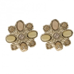 مملوكة مسبقًا أقراط شانيل CC إيناميل مورد متعدد الألوان ذهبية اللون بمشابك