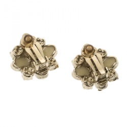 مملوكة مسبقًا أقراط شانيل CC إيناميل مورد متعدد الألوان ذهبية اللون بمشابك