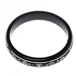 Pre Owned Chanel CC Black Crystal Embellished Wood Bangle Bracelet